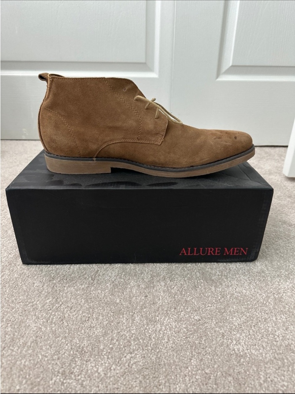 Allure Men Suede Chukka Boots in Brown